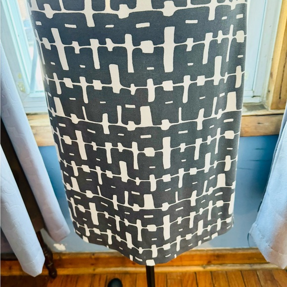 2009 Banana Republic gray nylon, spandex blend size 4 dress geometric design - Picture 5 of 14